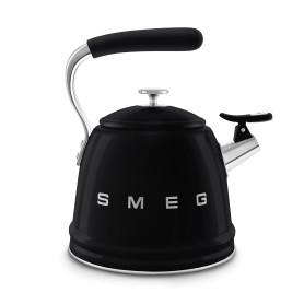 Bouilloire sifflante SMEG Noir WKF01BL - vue de côté bec verseur ouvert